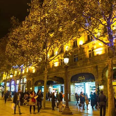 Cosy & Chic - Arc De Triomphe